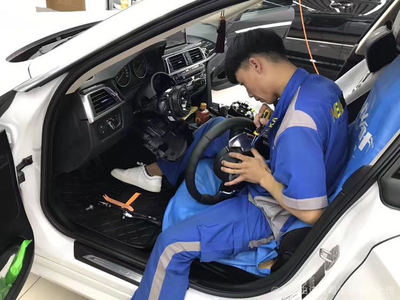 港馳汽車裝飾服務 個性化定制，為愛車注入靈魂與品味